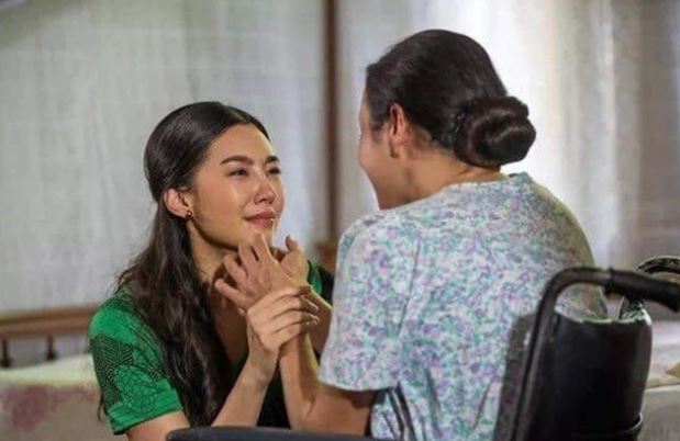 Mẹ chồng bắt đóng 7 triệu/tháng, tằn tiện từng đồng với con dâu, nhưng khi thấy bọc tiền dày bịch nằm trên bàn chị vợ lại bật khóc nức nở