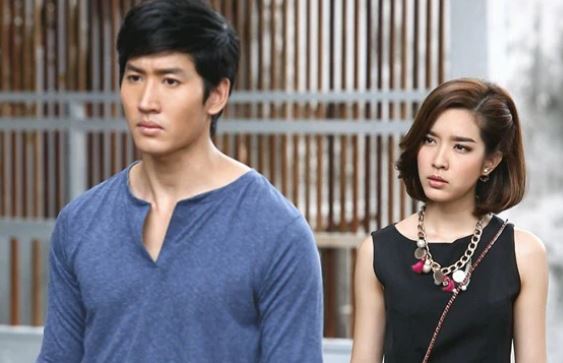 Mẹ chồng ở quê sửa nhà, tôi xởi lởi ủng hộ ngay 100 triệu, cứ tưởng chồng sẽ tự hào về vợ, ai ngờ anh quăng nát bộ ấm chén rồi đòi ly hôn