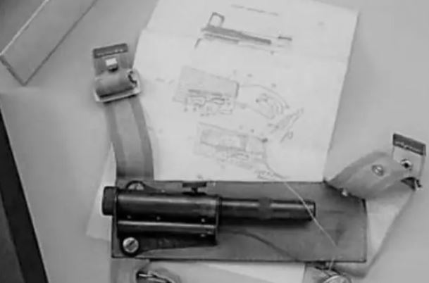 5 loại súng độc nhất vô nhị trong thế giới đặc vụ: Loại thứ ba cải trang cải trang đặc vụ thành những người hút thuốc có gu