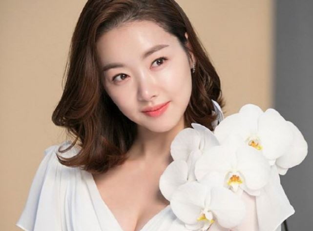 Đang tổ chức đám cưới mà mẹ chồng không cho tôi đón khách, lý do bà đưa ra khiến bố đẻ tháo cà vạt bỏ đi