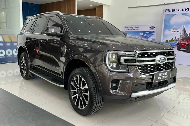 Ford Everest Platinum.