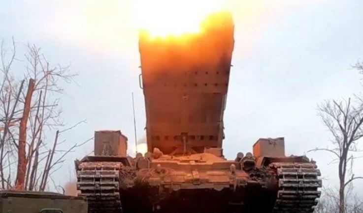 Báo Đức kinh hoàng khi TOS-3 Drakon của Ngga biến toàn bộ khu vực thành đống đổ nát