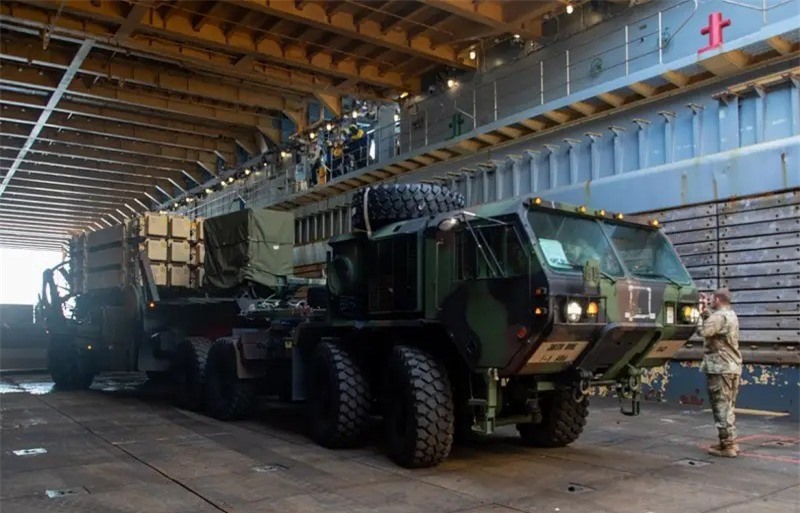 Hệ thống phòng không Patriot bổ sung và tiêm kích F-16 chưa thể sớm tham chiến. Hệ thống phòng không Patriot bổ sung và tiêm kích F-16 chưa thể sớm tham chiến.