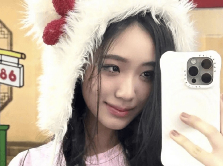 Con gái "lỡ tay" đăng vài bức ảnh, vợ chồng sao nữ nổi tiếng bị chỉ trích: Góp ý đúng hay soi mói thái quá?