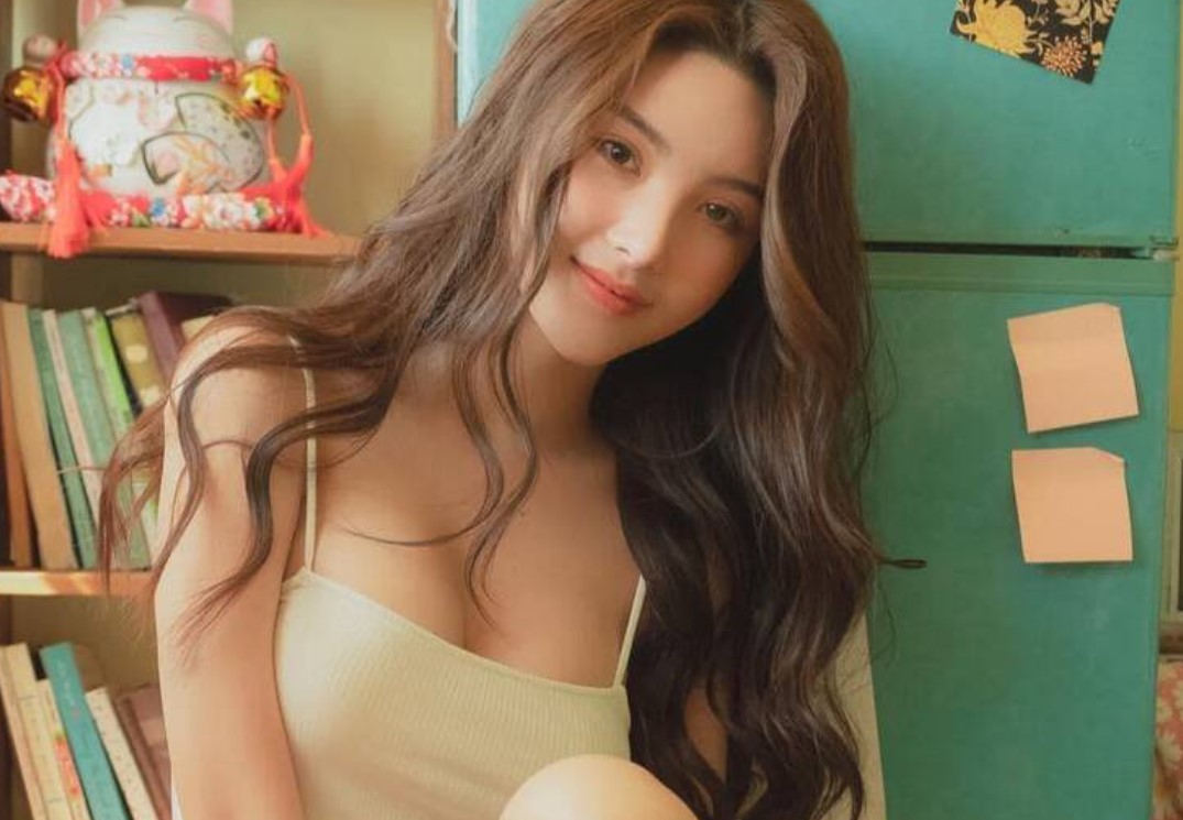 2 hoa khôi bóng chuyền Cà Mau, Hà Nội giải nghệ vẫn cực hot vì quá xinh đẹp, cao vượt trội