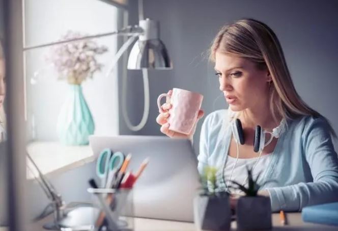 Nếu phụ nữ có ba biểu hiện này thì thường 99% bên ngoài có nhân tình!