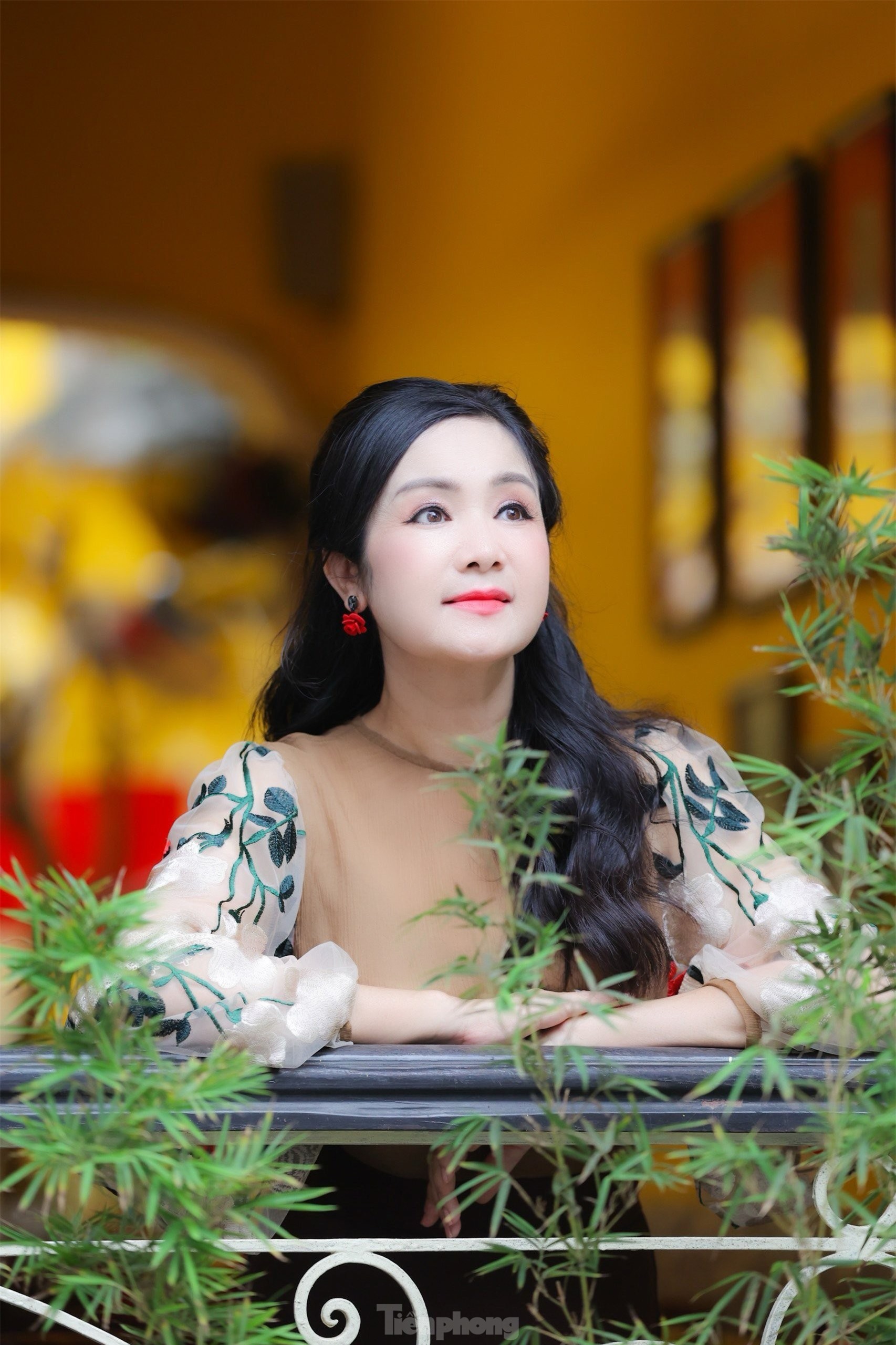 Ảnh đời thường không chỉnh sửa của NSND Thu Hà ở tuổi 55 ảnh 7