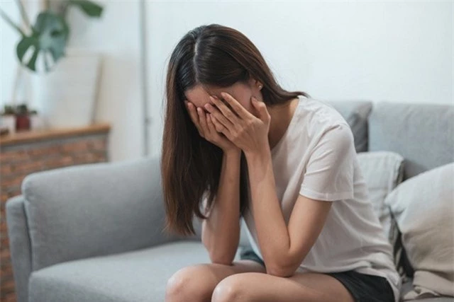 Ly hôn chồng, tôi trở về nhà mẹ đẻ mang theo 700 triệu, mẹ tôi hồ hởi đưa ra một đề nghị khiến tôi uất hận vô cùng - Ảnh 1. Ly hôn chồng, tôi trở về nhà mẹ đẻ mang theo 700 triệu, mẹ tôi hồ hởi đưa ra một đề nghị khiến tôi uất hận vô cùng - Ảnh 1.