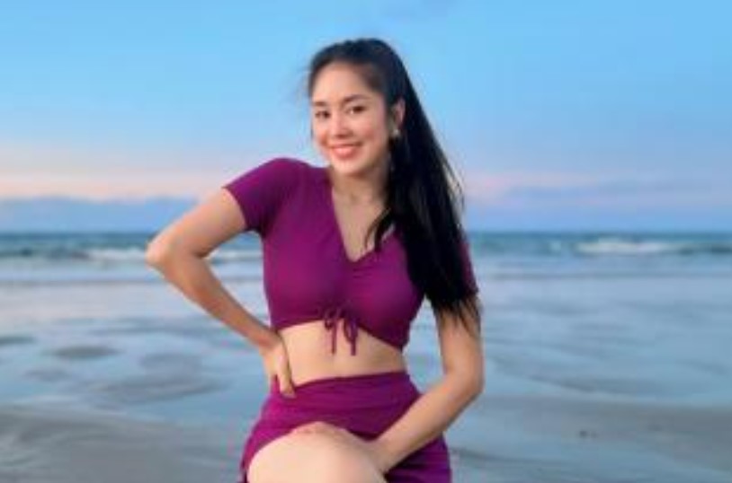 Lê Phương hiếm hoi diện đồ gợi cảm hậu bị nghi mang thai, sắc vóc mẹ 2 con gây sốt