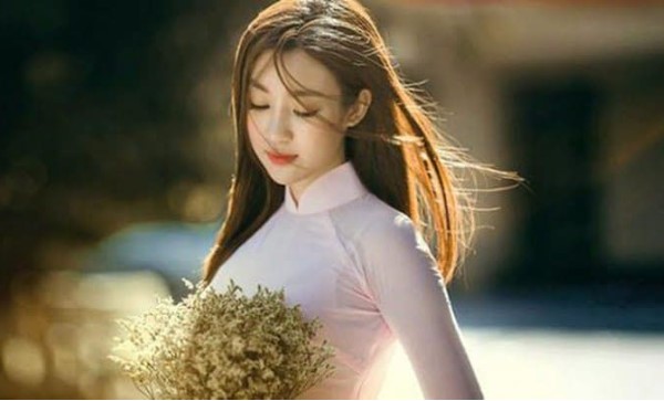 Dân gian có câu: 'Nam nhân nhìn giày, nữ nhìn tướng đi', vì sao lại thế?