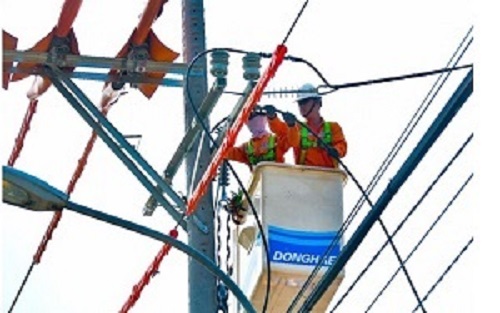 EVNSPC quy&#x1EBF;t li&#x1EC7;t  v&#x1EDB;i c&#xE1;c gi&#x1EA3;i ph&#xE1;p ti&#x1EBF;t ki&#x1EC7;m &#x111;i&#x1EC7;n trong m&#xF9;a kh&#xF4; 