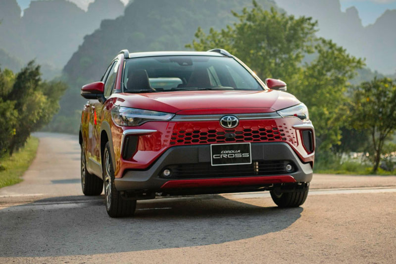 CLIP: Đánh giá nhanh Toyota Corolla Cross 2024 vừa ra mắt tại Việt Nam