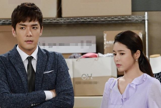 Khi bố mẹ tôi lên tiếng nhờ con rể chu cấp tiền, chồng tôi liền đứng bật dậy nói một câu làm cả nhà vợ đau điếng