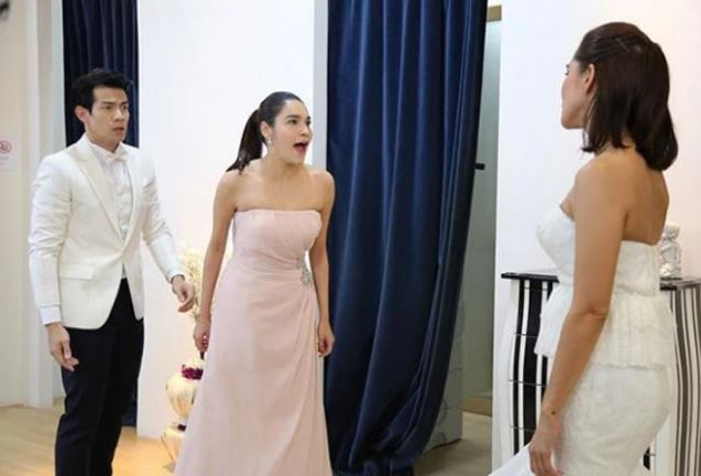 Sợi dây chuyền mẹ chồng tặng bị mất, tôi lại phát hiện nó ở trên cổ của chị dâu nên đã hỏi xin lại, nào ngờ thành chuyện lớn