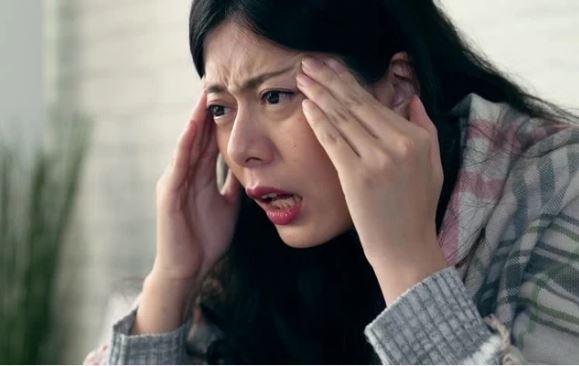 Quê xa nhưng tháng nào bố mẹ chồng cũng lên thăm và lần nào cũng khiến tôi lúng túng và khó xử