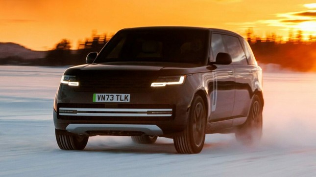 Range Rover thuần điện lần đầu lộ diện