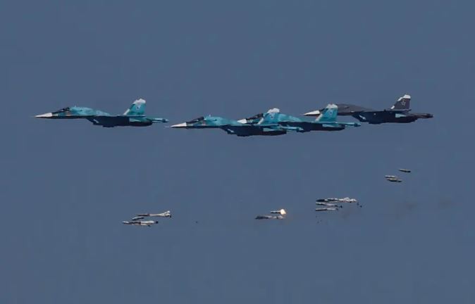 Ukraine tìm cách phá giải chiến thuật bom lượn của Nga