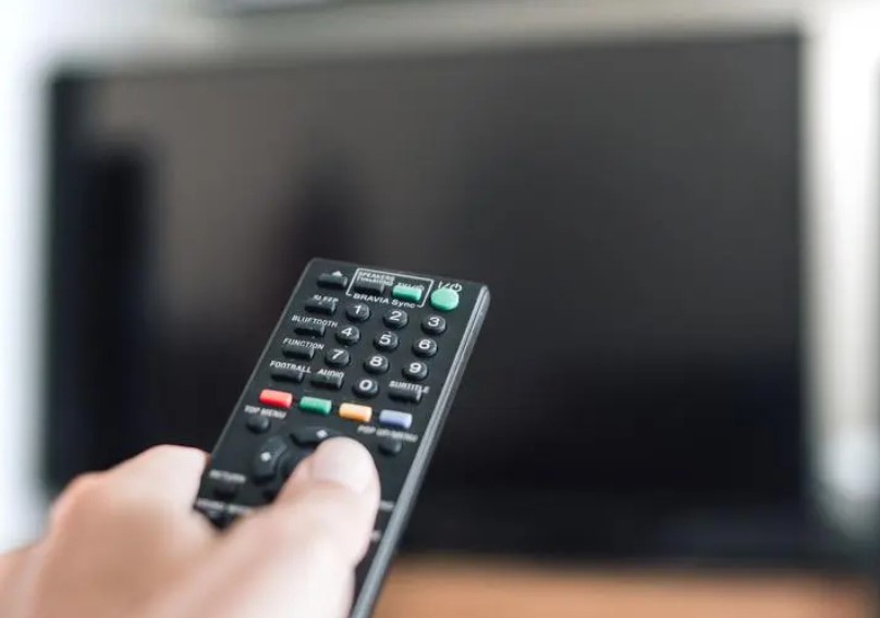 Bạn đang phải trả nhiều tiền cho hóa đơn điện ở nhà? Học 5 mẹo này bạn có thể tiết kiệm được kha khá