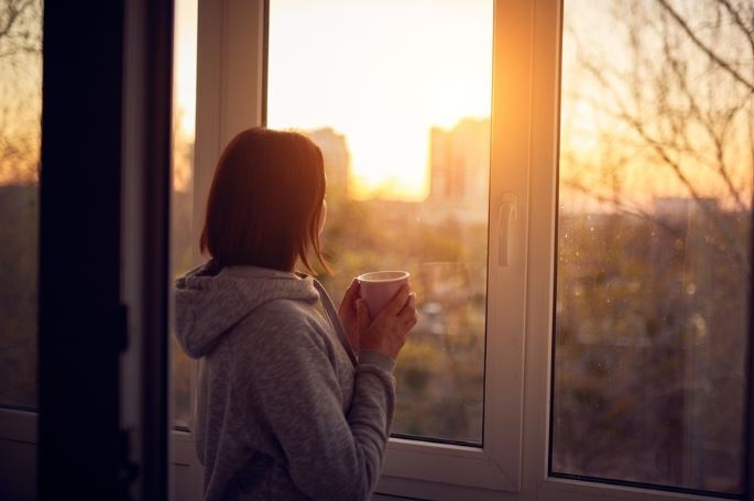 Ngoại tình tư tưởng khi hàng xóm là người yêu cũ