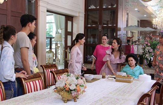 7 năm liệt giường được con dâu chăm sóc, khi sức khỏe cạn kiệt, mẹ chồng tôi họp gia đình và tuyên bố một câu khiến 2 cô con đẻ “nhảy dựng”