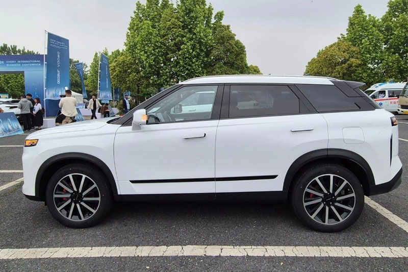 Cận cảnh Jaecoo J7 - Đối thủ mới của Creta, Seltos và Xforce