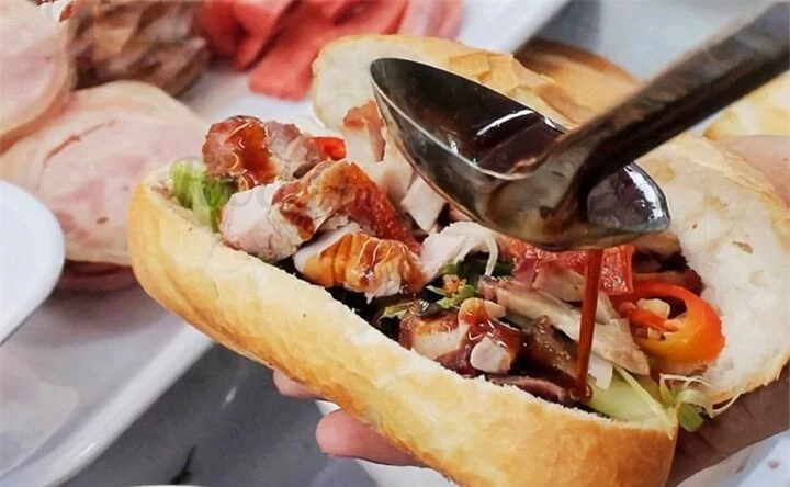 Bánh mì Sài Gòn nổi tiếng cả nước. (Ảnh: B.L)