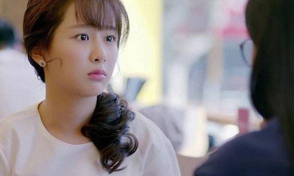 Nghỉ việc về quê bị hàng xóm chế giễu đủ điều, mẹ chồng chỉ đáp trả một câu mà ai nấy im re