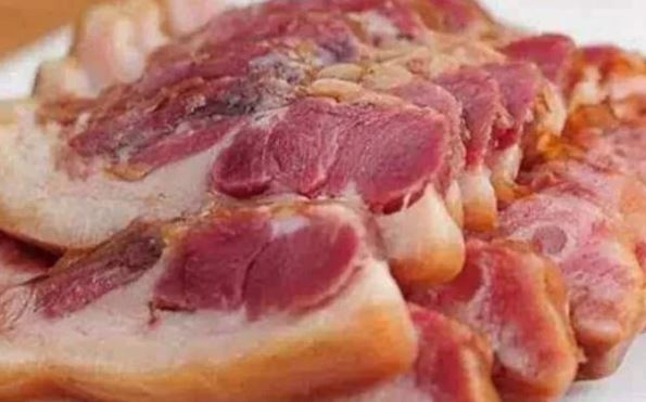 Vì sao người xưa nói 'lợn không mua thịt cổ, cá không mua cá diếc'?