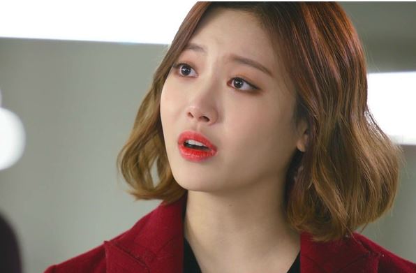 Bị nghỉ làm không lương nên ở nhà bán hàng online, mẹ chồng khinh nàng dâu ra mặt và lời đáp trả khiến bà cứng họng