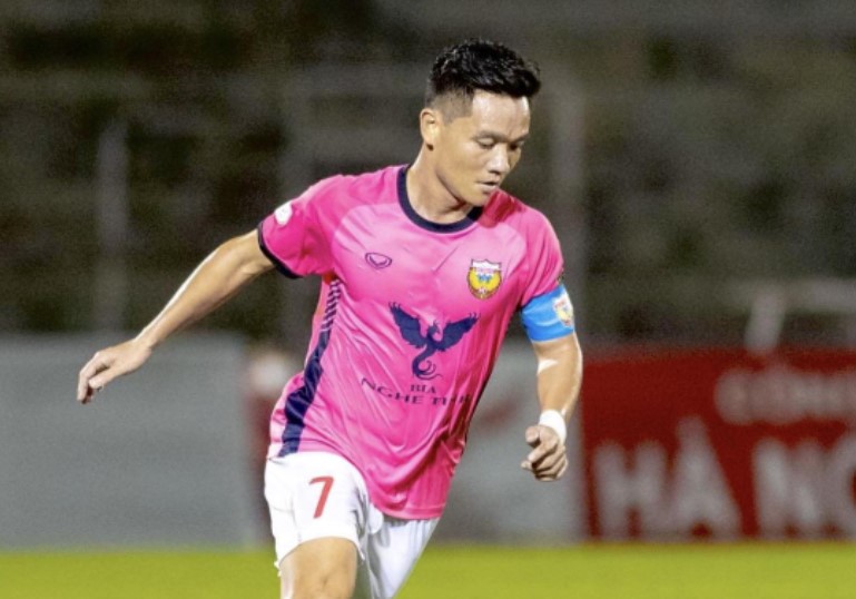 Đinh Thanh Trung: Cầu thủ vừa bị bắt vì sử dụng trái phép chất cấm từng giành Quả bóng Vàng Việt Nam