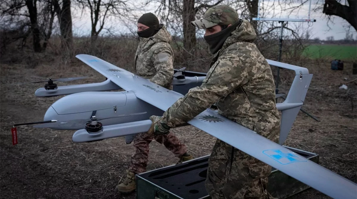 uav ukraine vuot quang duong ky luc hon 1.000km tan cong lanh tho nga hinh anh 1