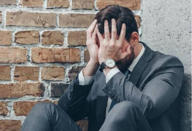 Nỗi buồn lớn nhất của đàn ông tuổi trung niên là gì? 'Áp lực vô hình này' khiến tôi dần đánh mất chính mình