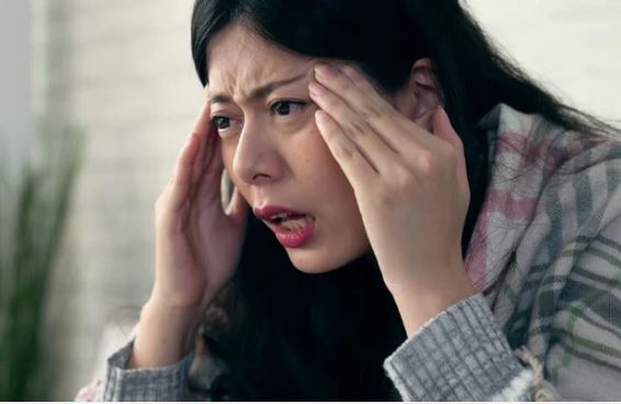 Mới sống chung với mẹ chồng được 4 ngày mà gia đình tôi đã đảo điên, chồng còn tuyên bố cắt cả cơm tối bổ dưỡng để theo bà