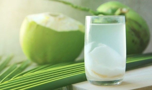 Sự thật chuyện uống nước dừa giúp lọc sạch phổi và 3 điều quan trọng cần biết khi uống kẻo hại thân