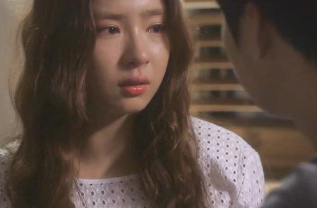 Nửa năm sau ly hôn, tôi tình cờ đi qua nhà vợ cũ thì phải đờ người khi thấy cảnh khác lạ, càng tái mặt khi cô ấy tiết lộ bí mật