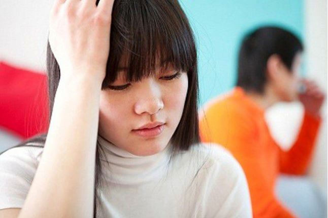 Nhà không có con trai, mẹ đề nghị chúng tôi về quê ngoại sống, chồng tôi nổi khùng phản đối gay gắt nhưng khi mẹ đưa ra một tấm ảnh thì anh lại đổi ý