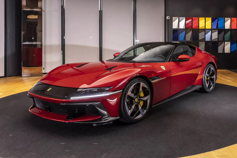Chi tiết Ferrari 12Cilindri - siêu xe thay thế cho 812 Superfast