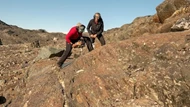 "Áo giáp" bao bọc Trái Đất 3,7 tỉ năm trước lộ diện ở Greenland