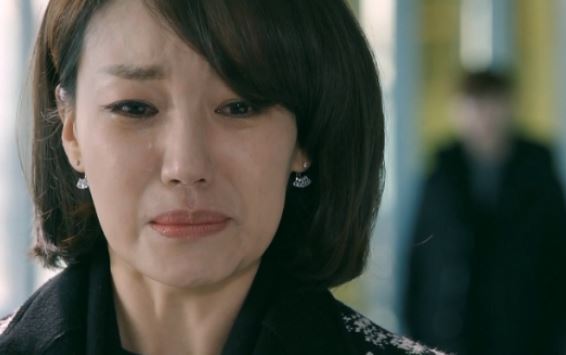 Bữa cơm nào 2 đứa con của em gái tôi cũng bị mẹ chồng lườm nguýt mắng mỏ khiến chúng phải ăn cơm trong nước mắt