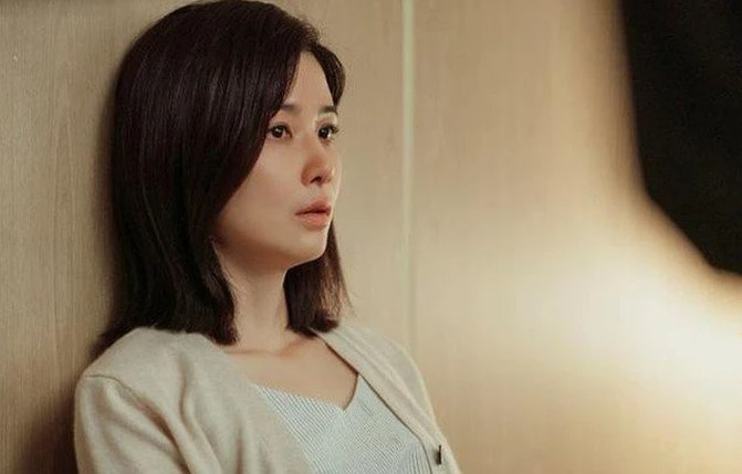 Bị bệnh chẳng còn sống được bao lâu, tôi thêm ê chề khi vợ cũ của chồng đến tận nhà đuổi đi