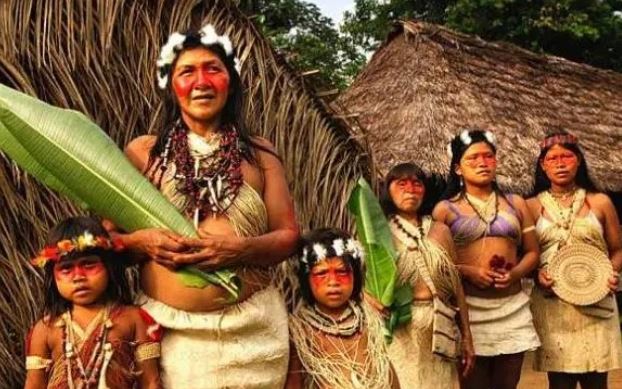 Bộ tộc ‘sa đọa’ nhất thế giới: Phụ nữ ăn mặc đẹp ra ngoài kiếm tiền đàn ông chỉ cần ‘ngồi mát ăn bát vàng’!