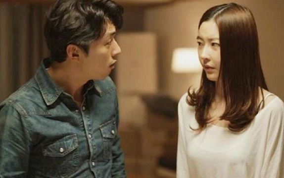 Chán nản vì chồng không tôn trọng vợ, lén lút biếu riêng mẹ 500 nghìn, tôi trách móc thì anh giận dỗi đi luôn qua đêm không về