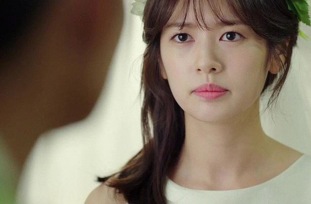 Thất nghiệp cả năm nhưng ngày về quê nội, chồng vẫn lén lút biếu mẹ chồng 20 triệu đồng, để rồi khi biết sự thật số tiền anh có được, tôi đã bật khóc