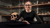 Tái tạo dung nhan người khác loài 75.000 năm tuổi: Kết quả sốc!