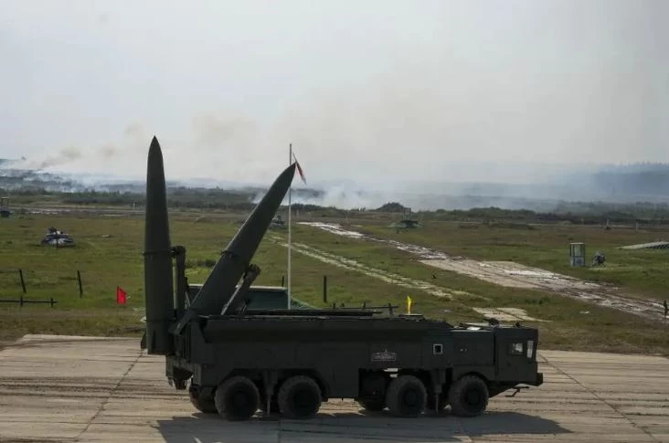Một bệ phóng tên lửa Iskander-M trong Diễn đàn Kỹ thuật-Quân sự Quốc tế "Quân đội 2022" tại bãi huấn luyện quân sự Kubinka ở Moscow, Nga. Ảnh: Getty Images