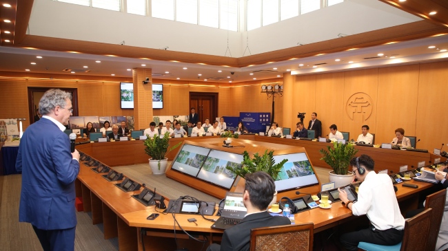 4 "ông lớn" bảo vệ phương án kiến trúc tháp tài chính 108 tầng