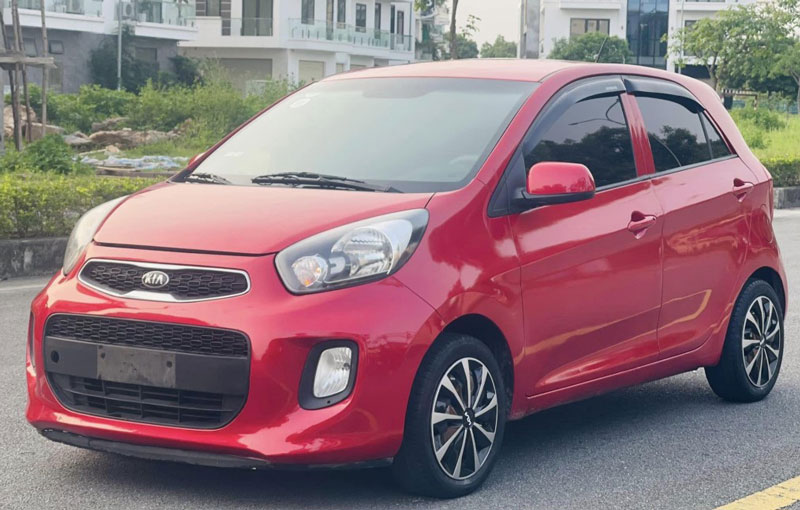 L&#x103;n b&#xE1;nh 9 n&#x103;m, Kia Morning c&#x169; rao b&#xE1;n v&#x1EDB;i gi&#xE1; ngang m&#x1ED9;t chi&#x1EBF;c xe m&#xE1;y Honda SH