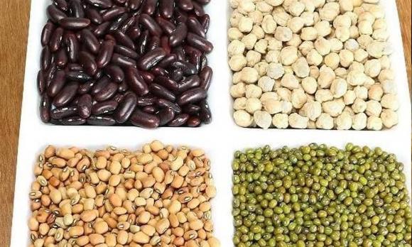 Đậu đen, đậu nành, loại nào tốt cho sức khỏe hơn? Những người thích ăn đậu, đừng lựa chọn sai