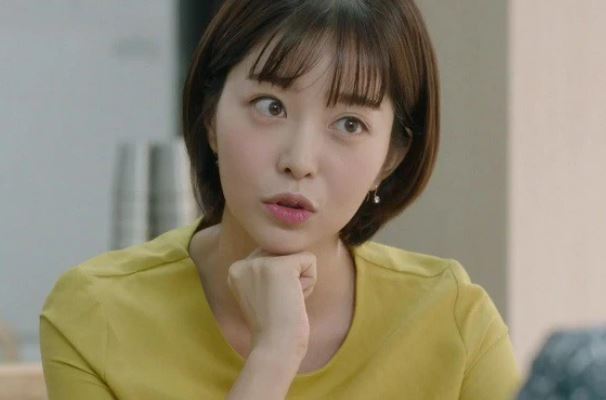 Ngày đầu ra mắt, tôi làm vỡ tan mâm bát, nấu canh thì mặn đắng nhưng mẹ chồng tương lai vẫn tuyên bố "cưới gấp", lý do đằng sau thật “cười ra nước mắt”