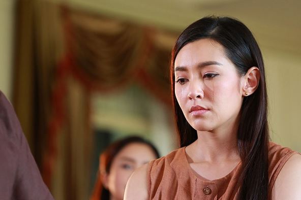 Bị cắt toàn bộ tử cung, tôi vẫn được bạn trai yêu thương, trân trọng, nhưng hình ảnh mẹ anh cầu xin cho con trai tự do làm tôi ám ảnh tận tâm can